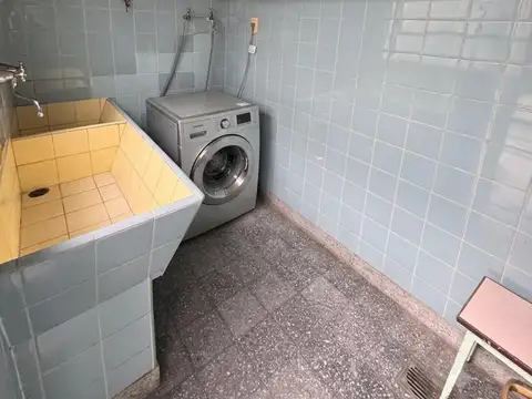 Casa en Alquiler con 1 cochera