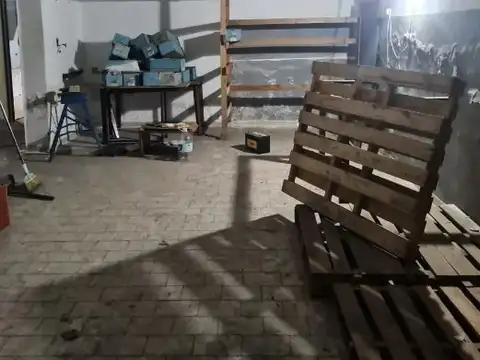 GALPON MAS LOCAL EN CIUDADELA EN ALQUILER