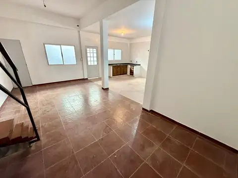 Depto Tipo Casa en Venta en Villa Ballester, USD 110.000