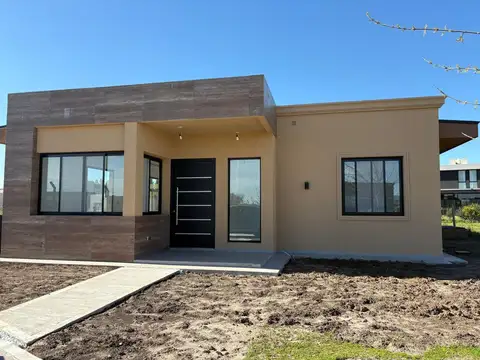 MODERNA CASA 5 AMBIENTES BARRIO SAN FELIPE CANING