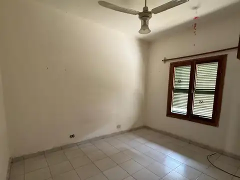 Casa en Alquiler con 1 cochera
