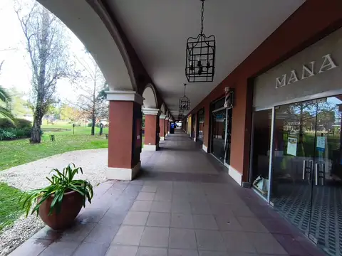 Fondo de Comercio Pueblo Caamaño Pilar