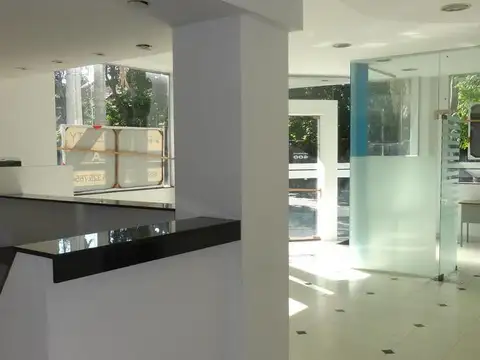 Oficina de 1200 m² en San Isidro - Edificio en Block!