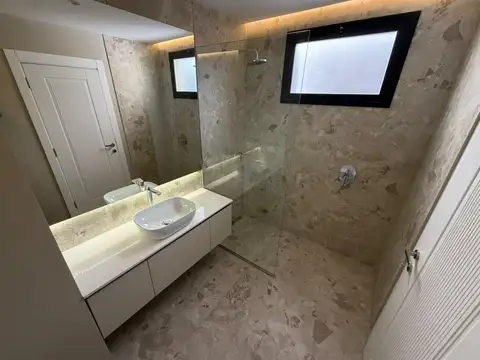 Casa en Venta en Abasto, USD 365.000