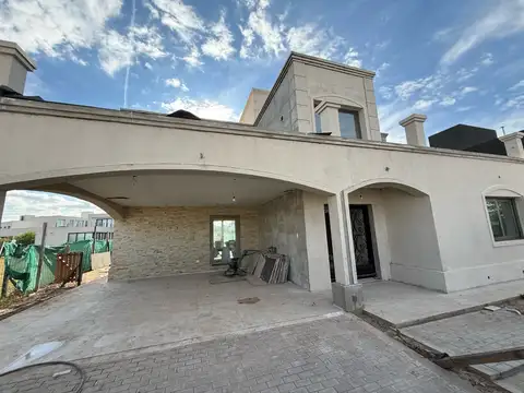 LOTE 228