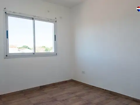 VENTA DPTO 2 AMBIENTES BERAZATEGUI. OPC COCHERA