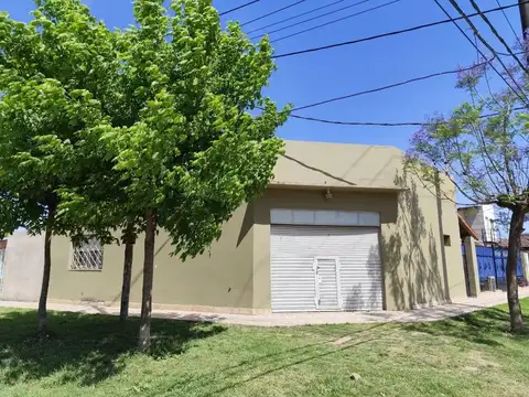 Bebedero e/ Almirante Brown y Albert Einstein