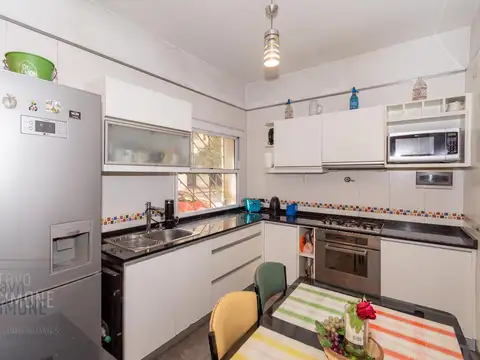 Depto Tipo Casa 5 ambientes con 2 baños