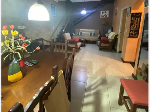 Depto Tipo Casa en Venta de 3 dormitorios
