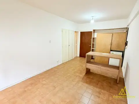 VENTA MONOAMBIENTE CON SEGURIDAD 24 HORAS EN RECOLETA
