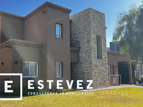 Casa en venta, 3 dormitorios, pileta, laguna, Barrio Cerrado, GBA Norte