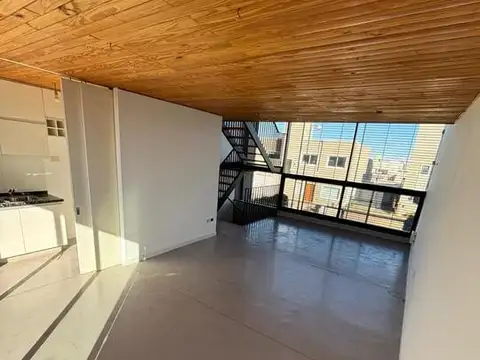 VENTA / ALQUILER TRIPLEX DOCTA PRIMERA ETAPA - TODOS LOS SERVICIOS
