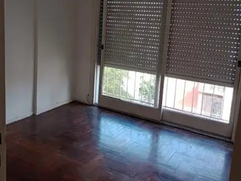 DEPARTAMENTO EN LANUSITA CENTRO