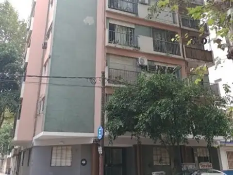 Dr. Melo 2897 , Piso 7