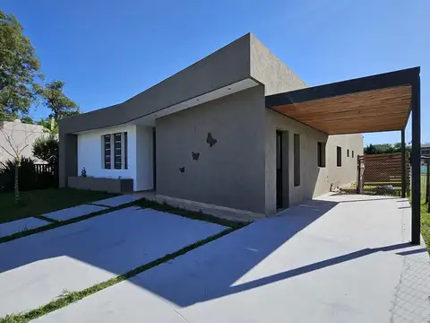 Casa en Venta en Pilar del Este - Santa Elena, Countries y Barrios Cerrados en Pilar