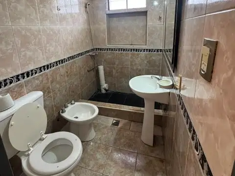 Depto Tipo Casa 2 ambientes con 1 baño