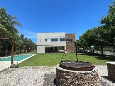 Casa en Venta en San Sebastian, Countries y Barrios Cerrados en Escobar