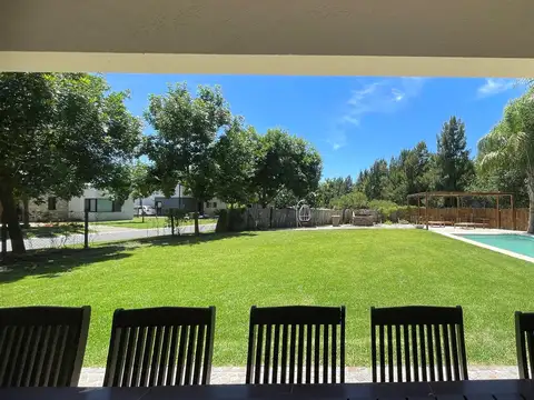 Casa en Venta con 5 cocheras