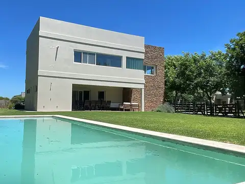 Casa en Venta en San Sebastian, USD 310.000