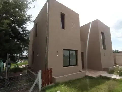 Casa  en Venta en Medal CC, Pilar, G.B.A. Zona Norte