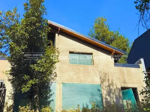 VENTA Casa en construcción de 80 m² sobre lote de 300 m², en Villa La Angostura.