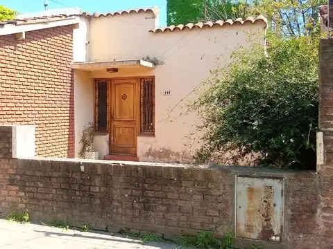 Casa en el centro de Escobar sobre calle Don Bosco