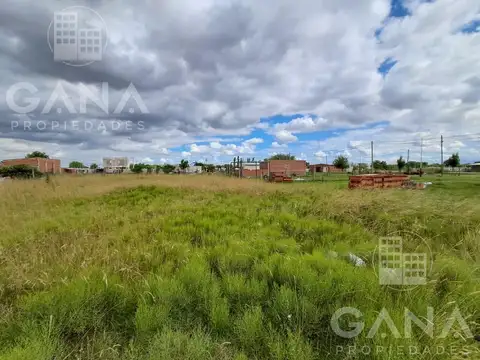 Terreno en Venta 44  mts Fondo
