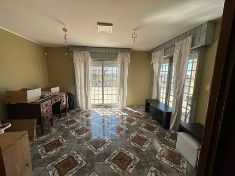 Casa 6 ambientes con 3 baños