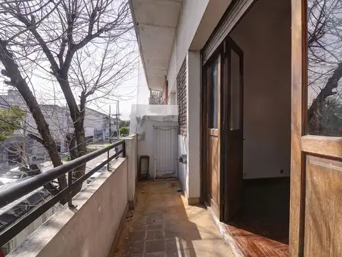 Venta PH 3 ambientes Piñeyro Avellaneda terraza