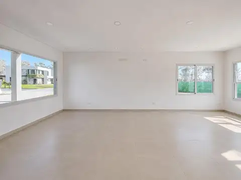 Casa en Alquiler en Álvarez Del Bosque, USD 1.300