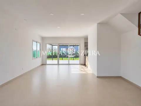 Casa en Alquiler de 3 dormitorios