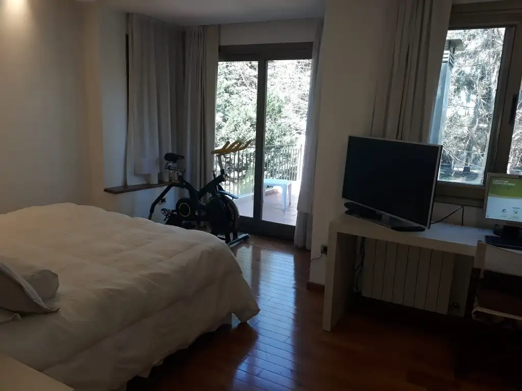 Casa en Venta en Abril Club De Campo