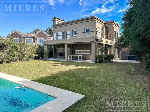 Casa en Alquiler al Este
