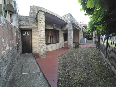 Casa en Venta en Martin Coronado, USD 135.000