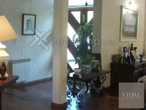 Casa 4 ambientes con 3 baños