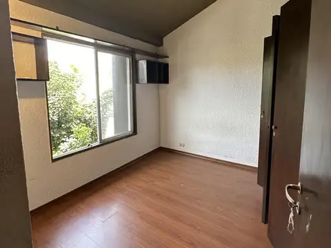 Casa en Alquiler con 1 cochera