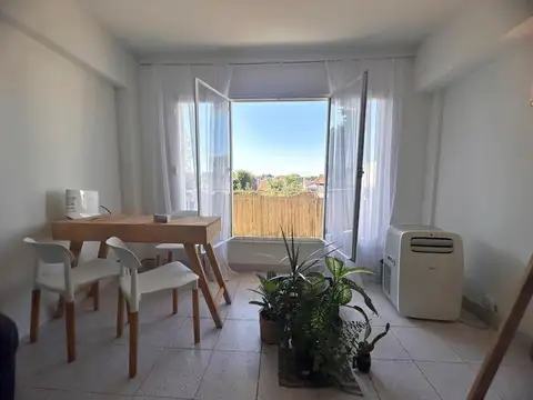 Rn Hipolito Yrigoyen 864 , Piso 1