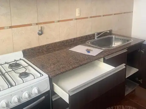 Departamento en Alquiler en Lomas de Zamora, $ 600.000