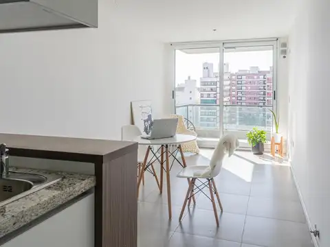 DEPARTAMENTO DE UN DORMITORIO VENTA SOLARIUM Y PARRILLERO ABASTO ROSARIO