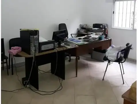 LOCAL DE 350 M2 Y 3 DEPARTAMENTOS TIPO PH , CON RENTA 10% ANUAL RECUPERA INVERSION A CORTO PLAZO