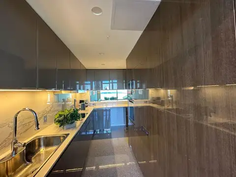 Departamento en Alquiler con 1 cocheras