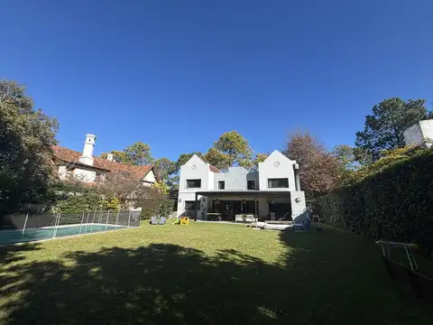 Casa Monoambiente con 3 baños