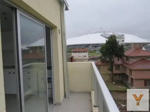Depto Tipo Casa en Venta 8 años
