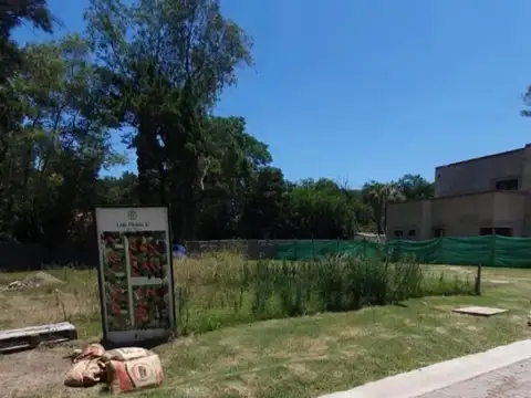 Adg. Oportunidad! Lote En Venta En Los Pinos 2