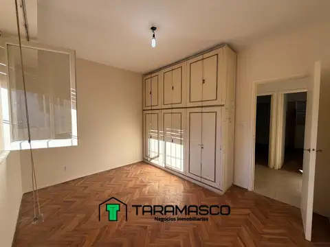 Depto Tipo Casa 4 ambientes con 2 baños