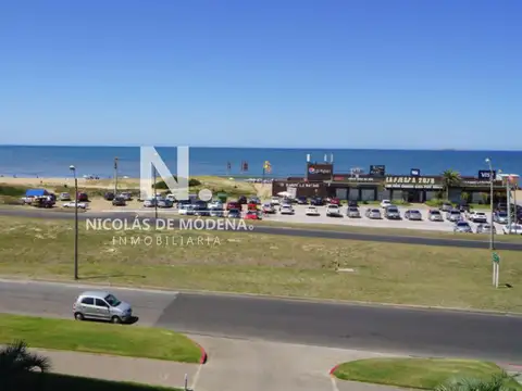 Vende Apartamento en Roosevelt - Punta del Este de 3 dormitorios en suite. Torre Le Parc
