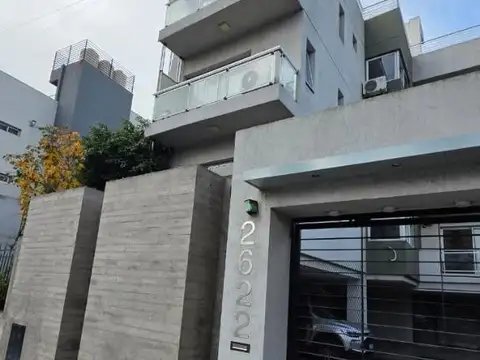 DEPARTAMENTO 2 AMBIENTES SOBRE AVENIDA!