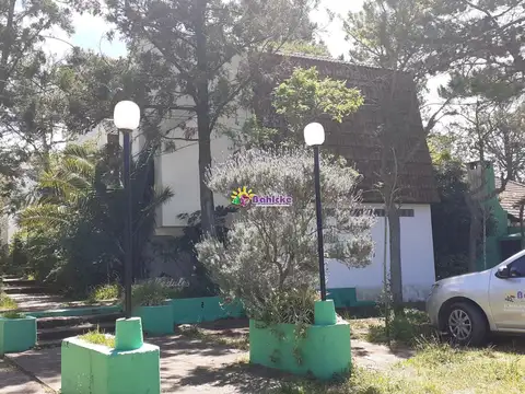 Alquiler duplex "Los Abedules" temporada 27. Villa Gesell