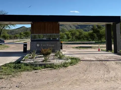 Venta Lote 708m2 barrio Las Rosas 2 juana koslay