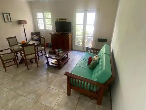 Santa Fe 1400, Piso 2